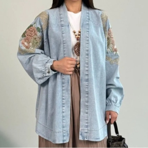 boutique Sweaters - Boutique Embroidered Denim Kimono Jacket OS